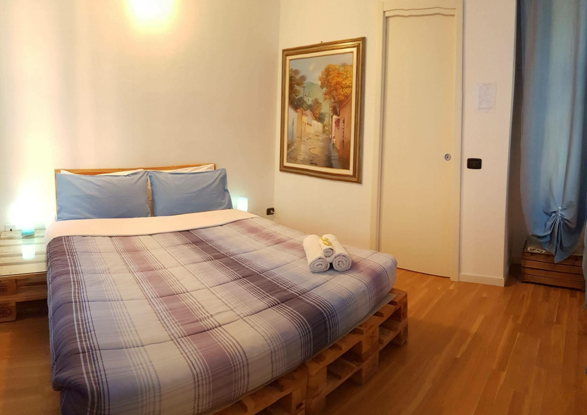 Hotel Uptown B'N'B à Bergame Extérieur photo